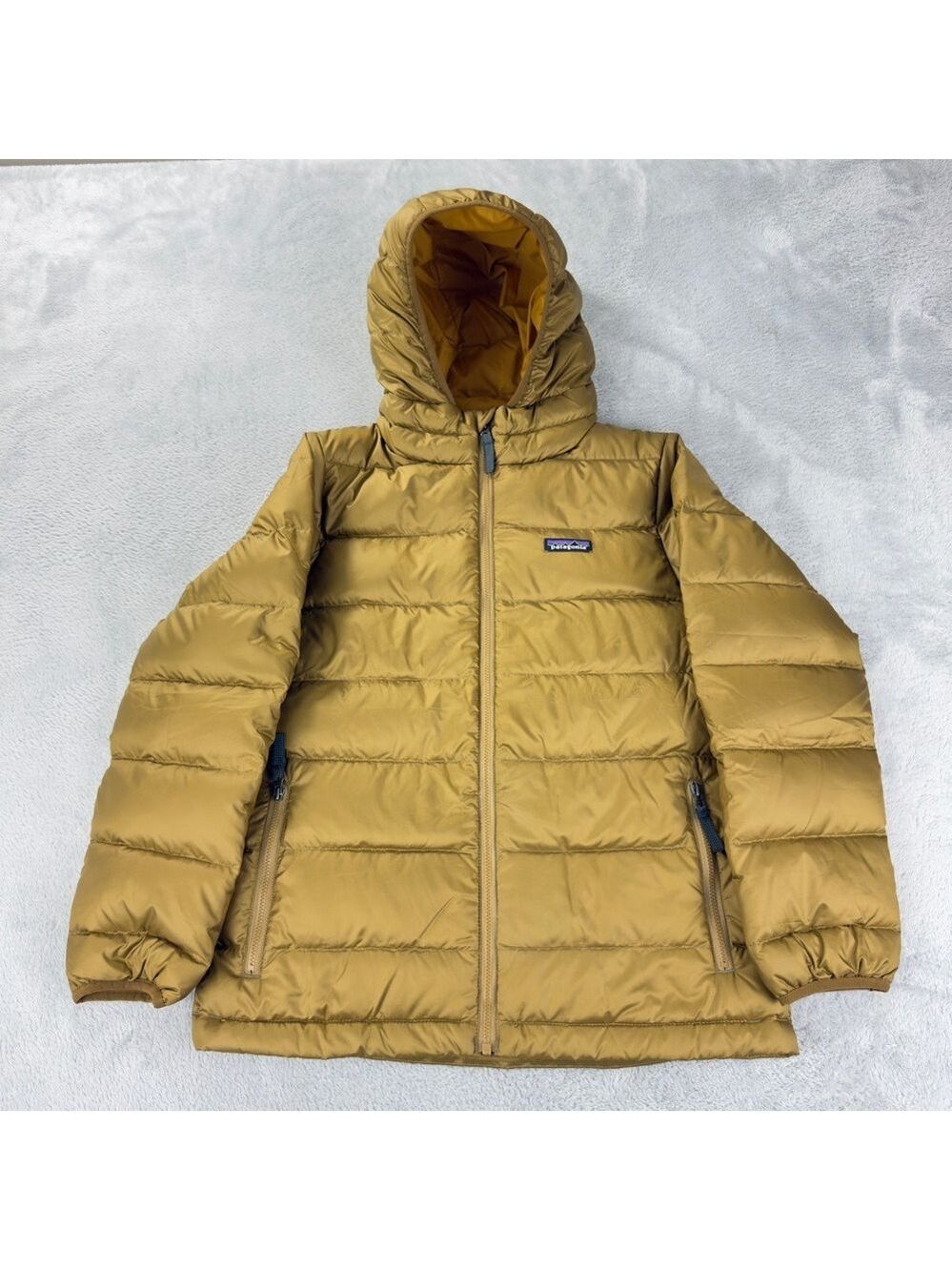 Patagonia NWT Boys' Hi-Loft Down Sweater Puffer Hoody 68207 Style Number